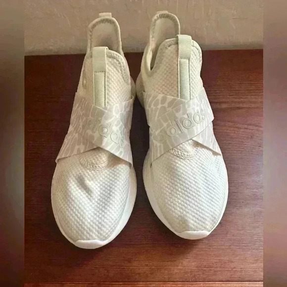 Size 11.5 - adidas Puremotion Adapt Leopard Women’s Light Green and White - Picture 3 of 10